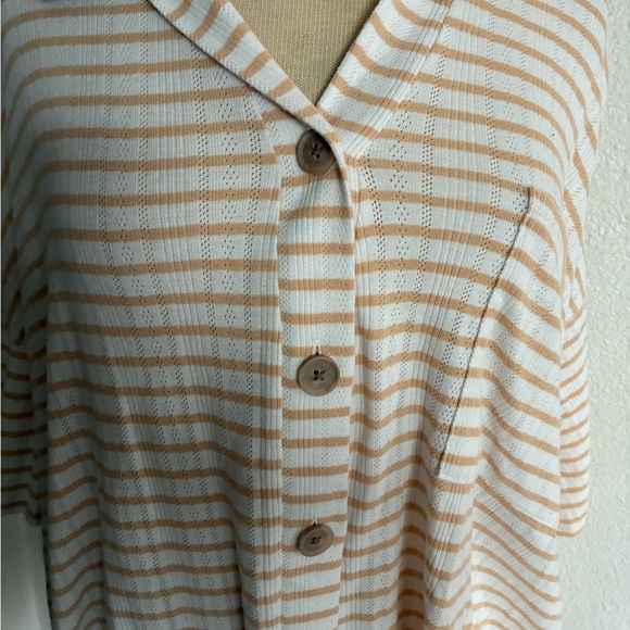 Torrid knit button down - Picture 3 of 7